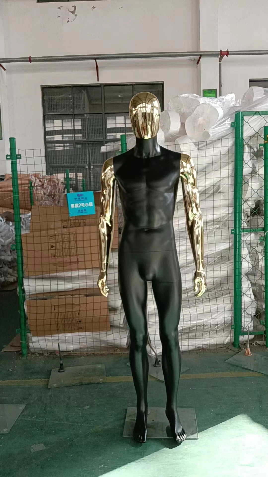 Efeel Mixed Mannequin Chrome Gold Black Man Mannequins with Gold Head&Arm