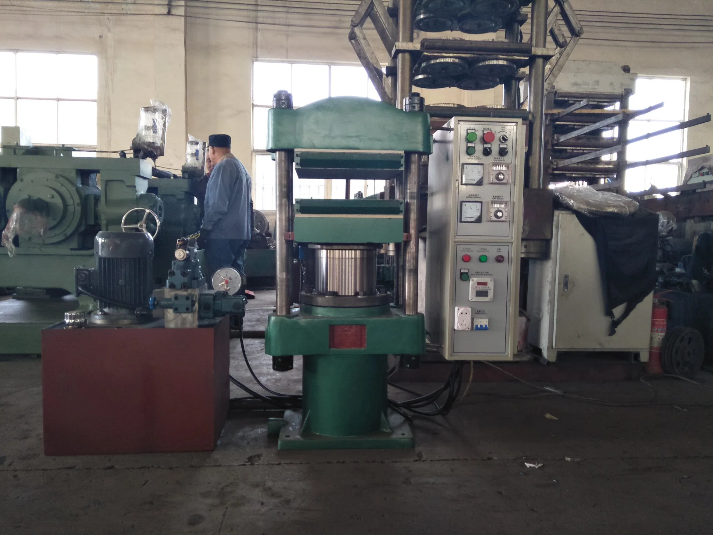 Vulcanizer Type Rubber Sole Press/Rubber Slippers Making Machine/ Rubber Soles Making Machine