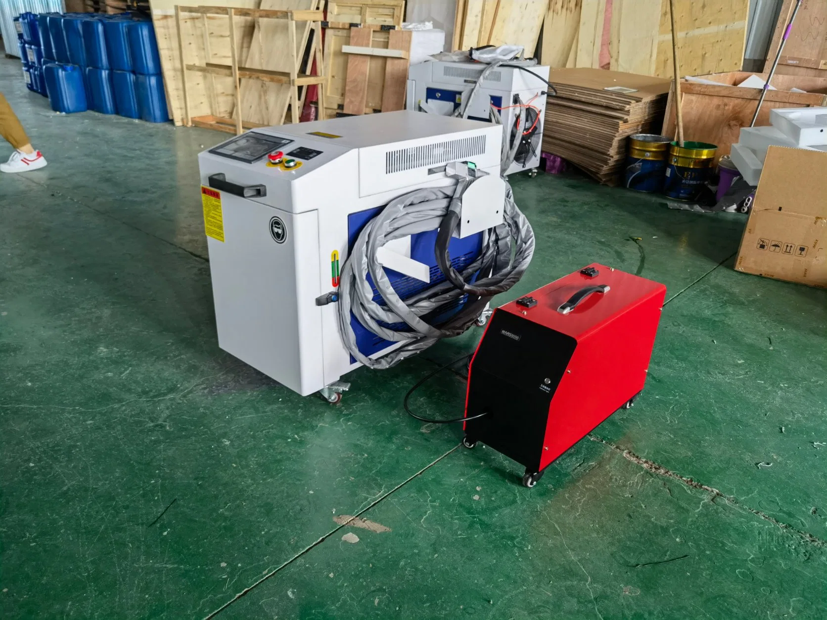 1500W CNC Laser Fiber Laser Stainless Steel Welding Machine 1000W 2000W Generator