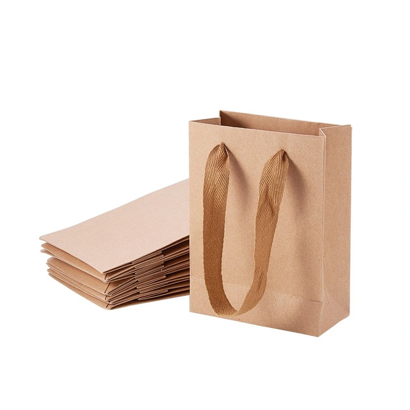 Sachets en papier kraft sac cadeau pour le parti vêtements chaussures sacs de magasinage de l'emballage cadeau avec fil de nylon de gros de la poignée