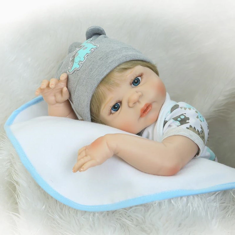 55cm Hand Made Bebe Doll Boneca Reborn Toddler Baby Girl Doll Soft Silicone Cloth Body Lifelike Bebe Doll Reborn