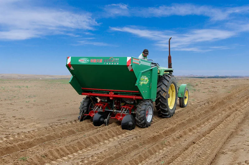 Good Selling Potato Planter 4 Row Potato Planting Machine with Walking Tractor