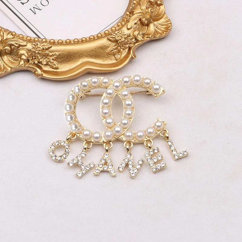 Wholesale/Supplier Price Women Luxury Letter Cc Brooch Famous Brand Inspired Designer Cc Brooches and Pins Pins