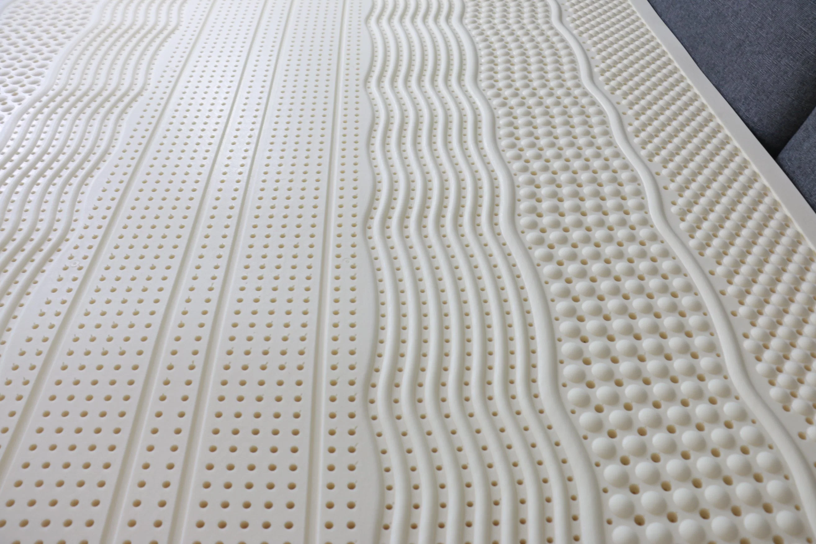 La Thaïlande matelas en Latex taille unique de la décolleteuse pleine taille de matelas en latex 100% naturel