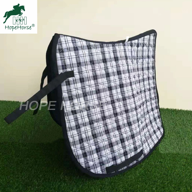 Customized Shape Polyester Fabric Comfortable Horse Gear Breathable Saddle Pad