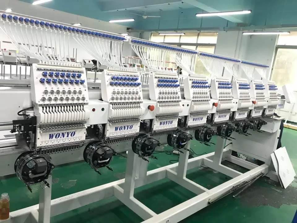 Cap T-Shirt Garment Embroidery Machine 12 Colors 8 Heads