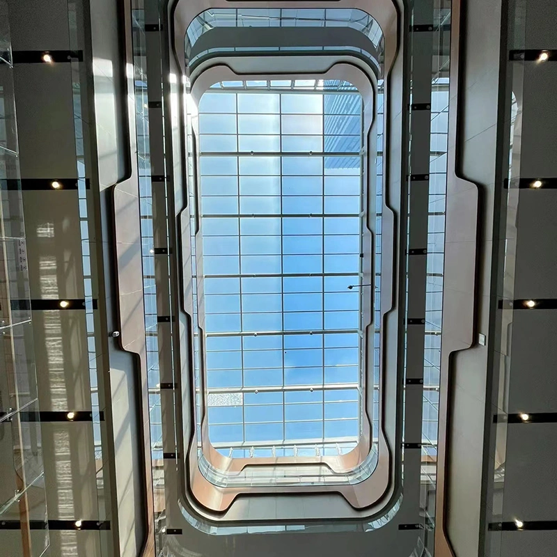 Patio Areas' Glass Canopy in Tempered Laminated Glass for Large Commercial Plaza