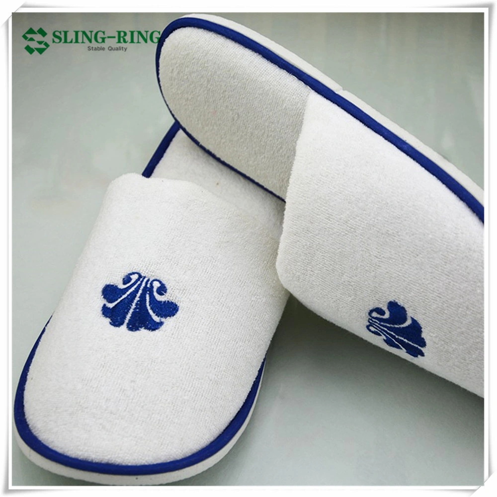 China Customized Nonwoven Fabric Disposable Slippers for Travel SPA Hotel Beauty Salon