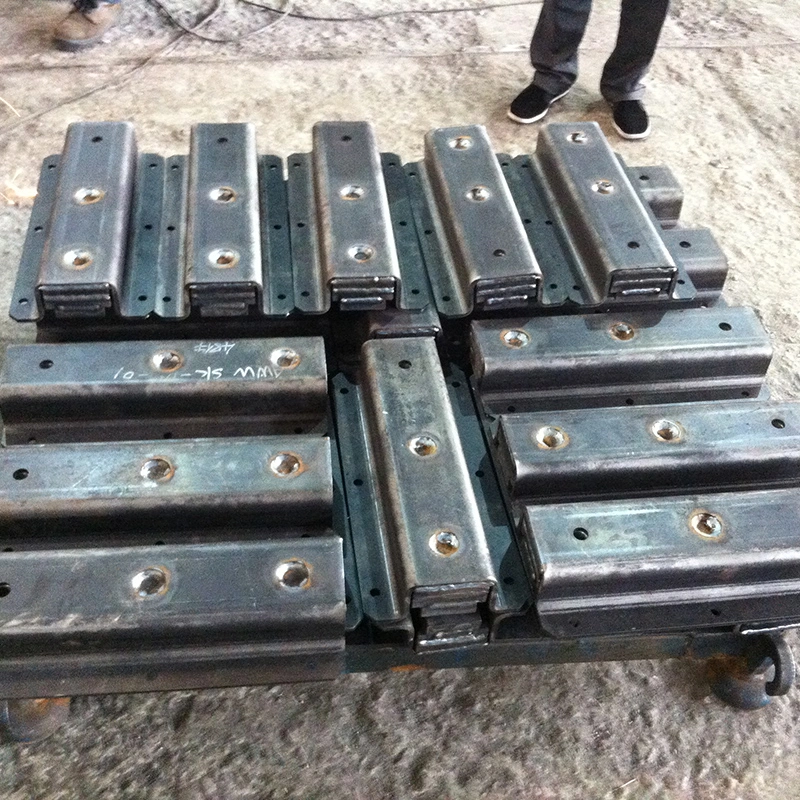 High-Quality and Durable Machine Parts Welded Parts for Railway