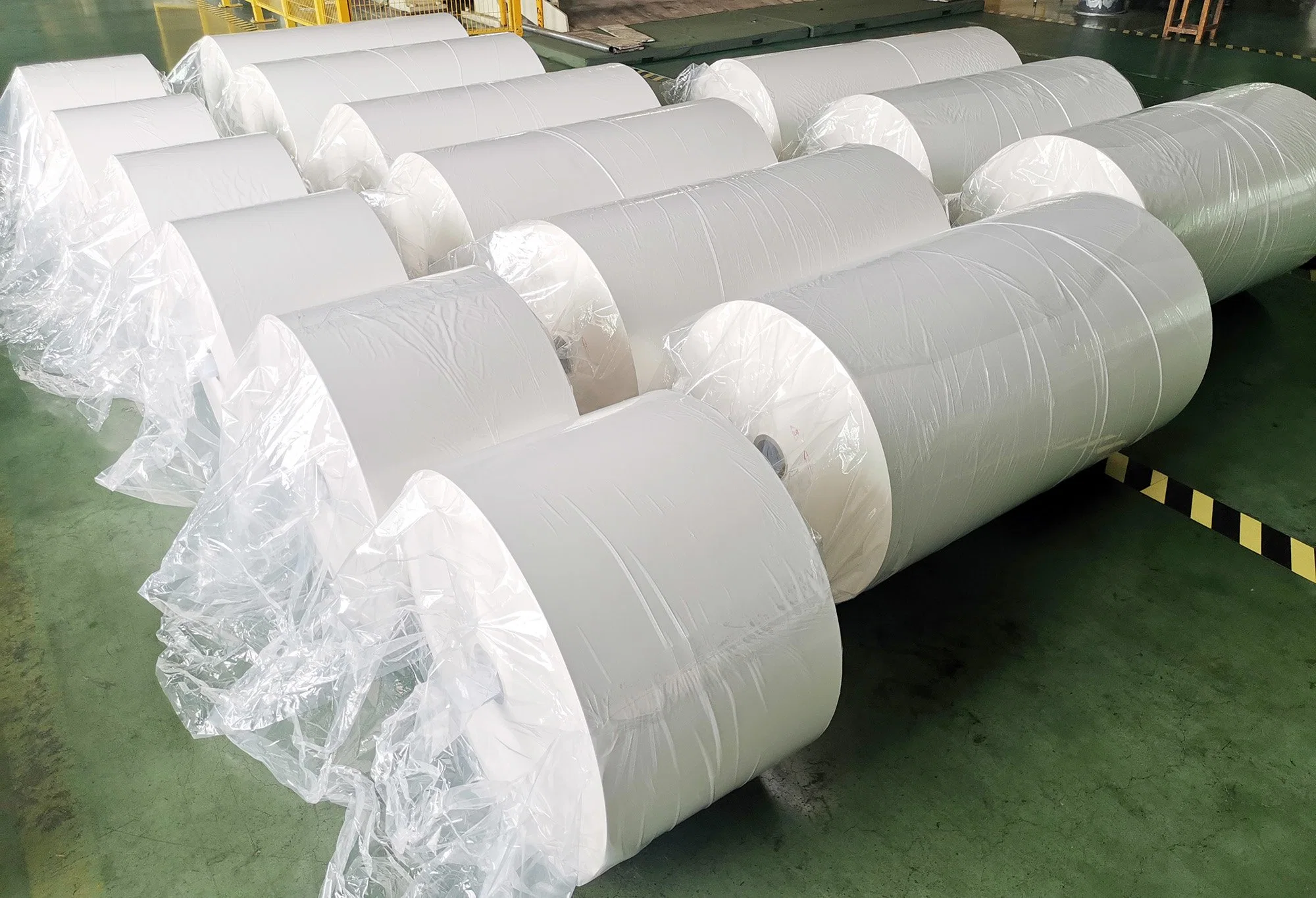 (Glue-coated) 60GSM Factory Big Wholesale/Supplier Medical Dialysis Paper for Medical Instruments Use