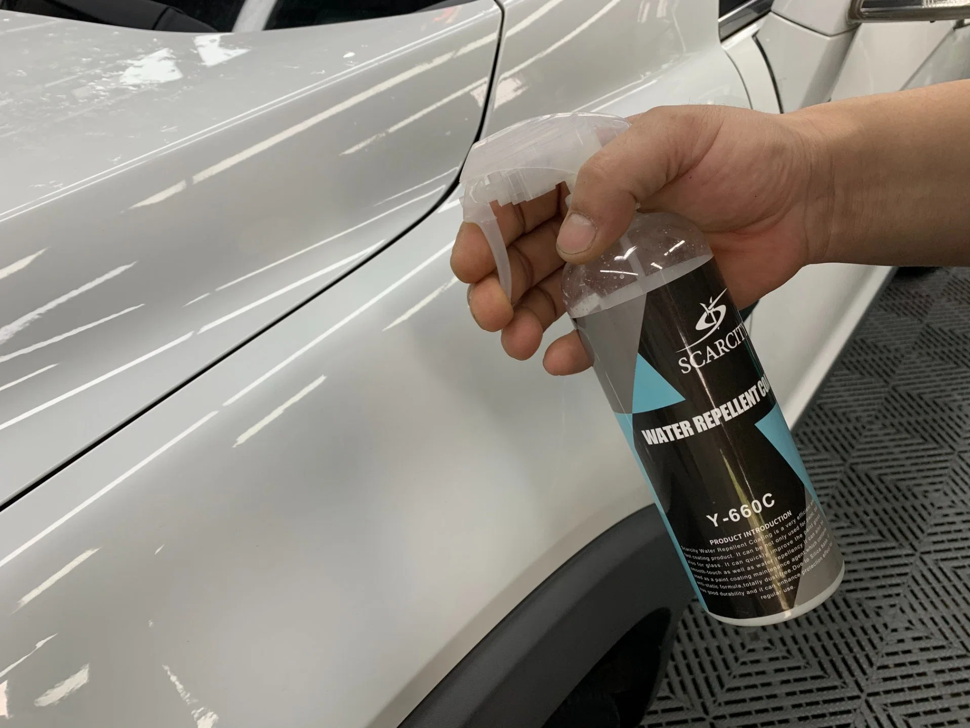 Super Hydrophobic and Water-Repellent Spray Coating for Car, Boat, Motorcycle