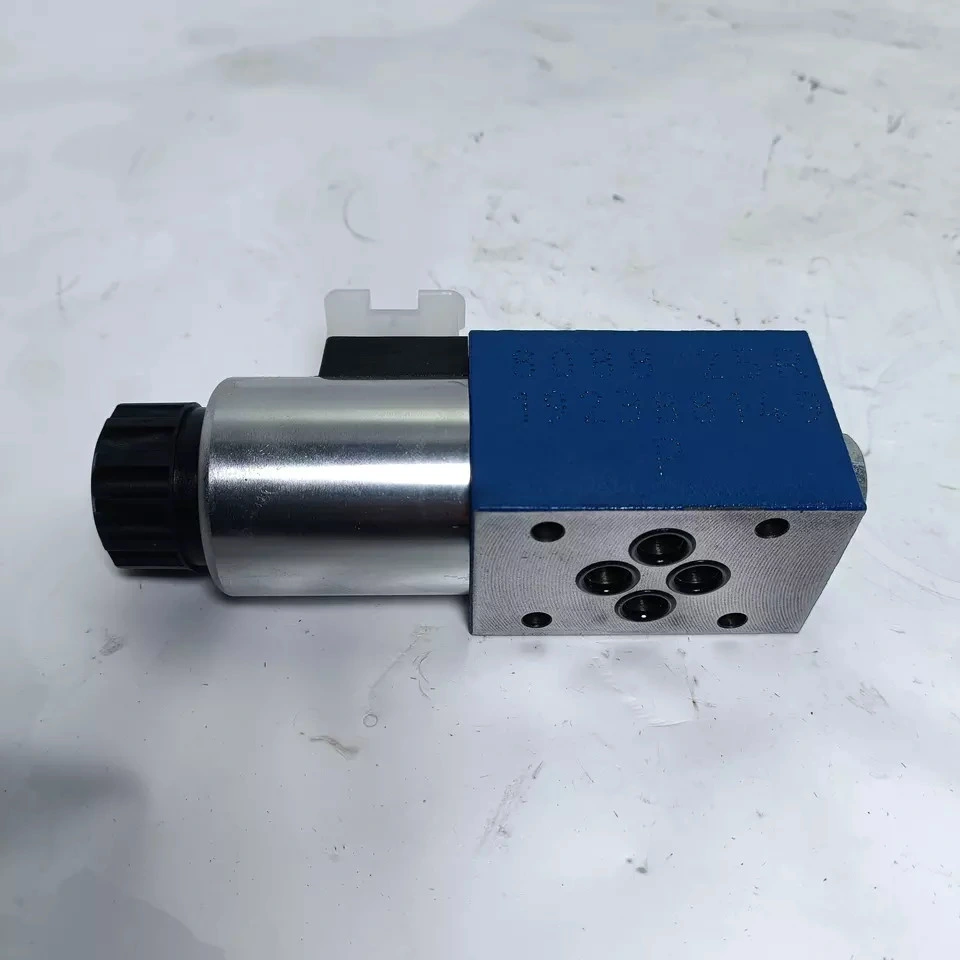 Zhenyuan Solenoid Valve 3we6 R900905662 3we6a62/Ew110n9K4 R900915672 3we 6 A62/Ew230n9K4 Hydraulic Valve