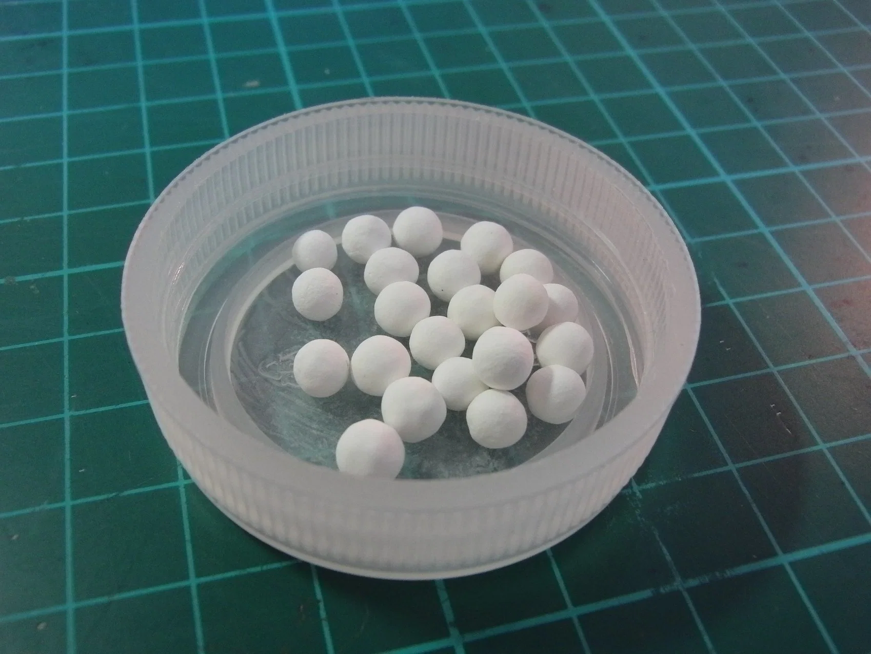 Desiccant Activated Aluminum Sphere Granule