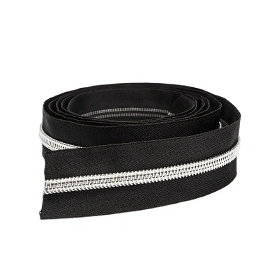 Wholesale/Supplier Custom Factory No. 7 Long Chain Nylon Zipper with Zipper Roll for Bags