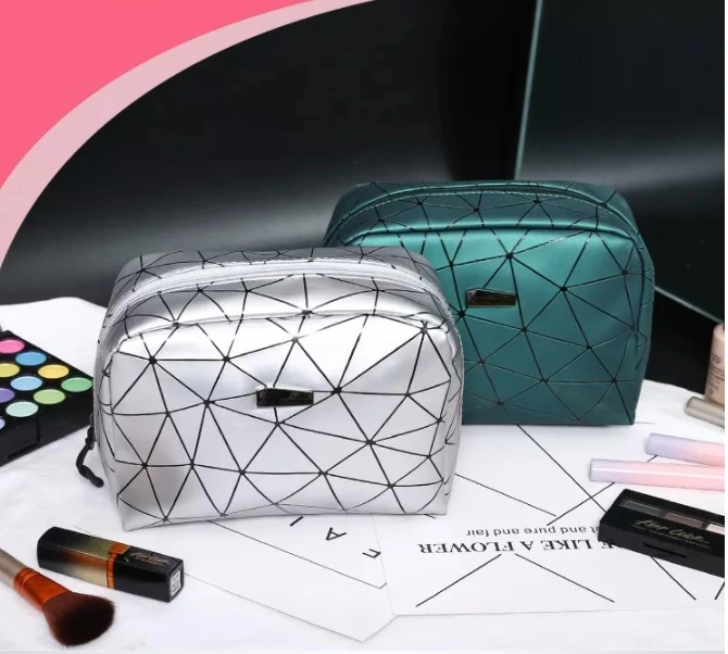 Daily Fashion Portable Polyester Travel Kit Cosmetic Makeup Bag for Women