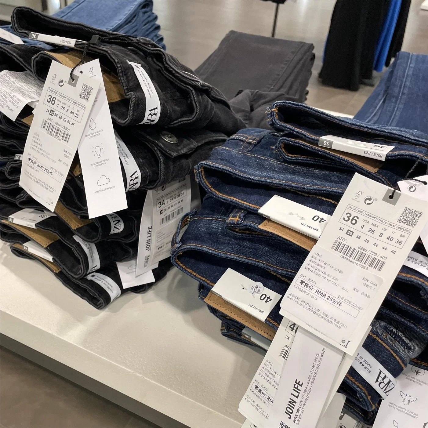 Haut de page Vendeur la RFID passive UHF Étiquette du vêtement Vêtements Vêtements