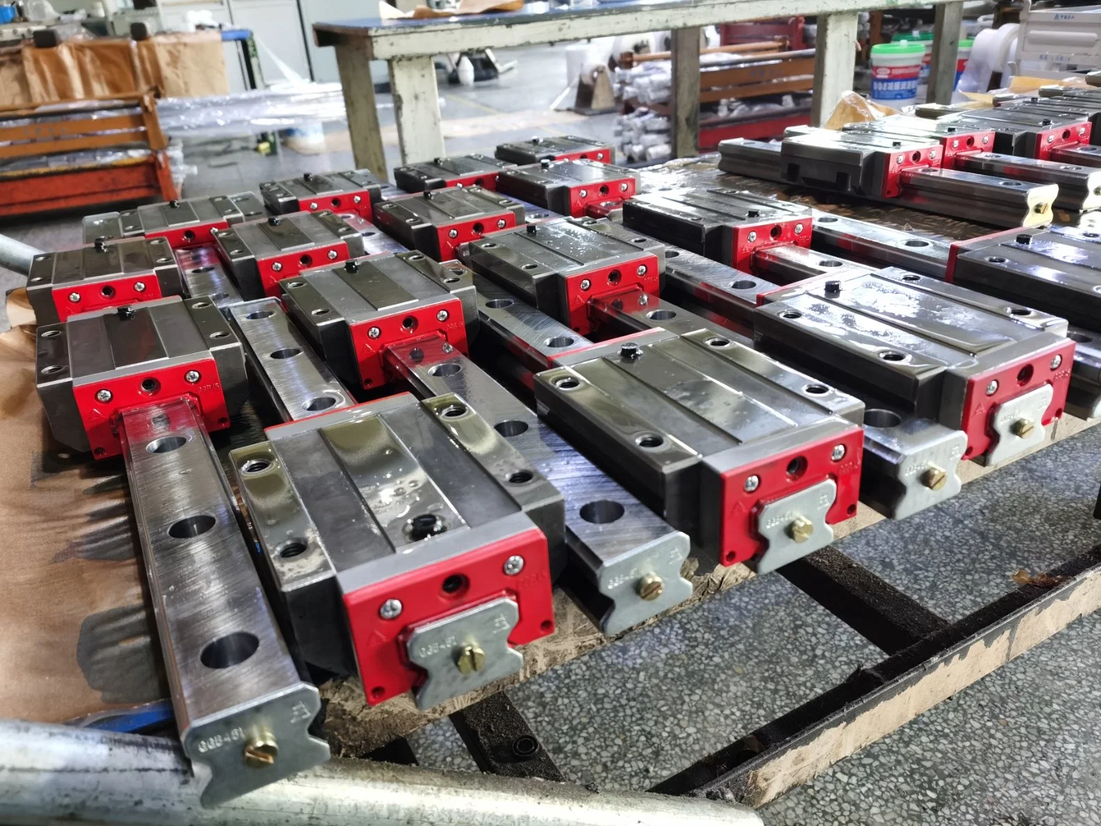 Roller Linear Guide with Blocks Rail Guide Laser Cutting Parts Linear Actuator