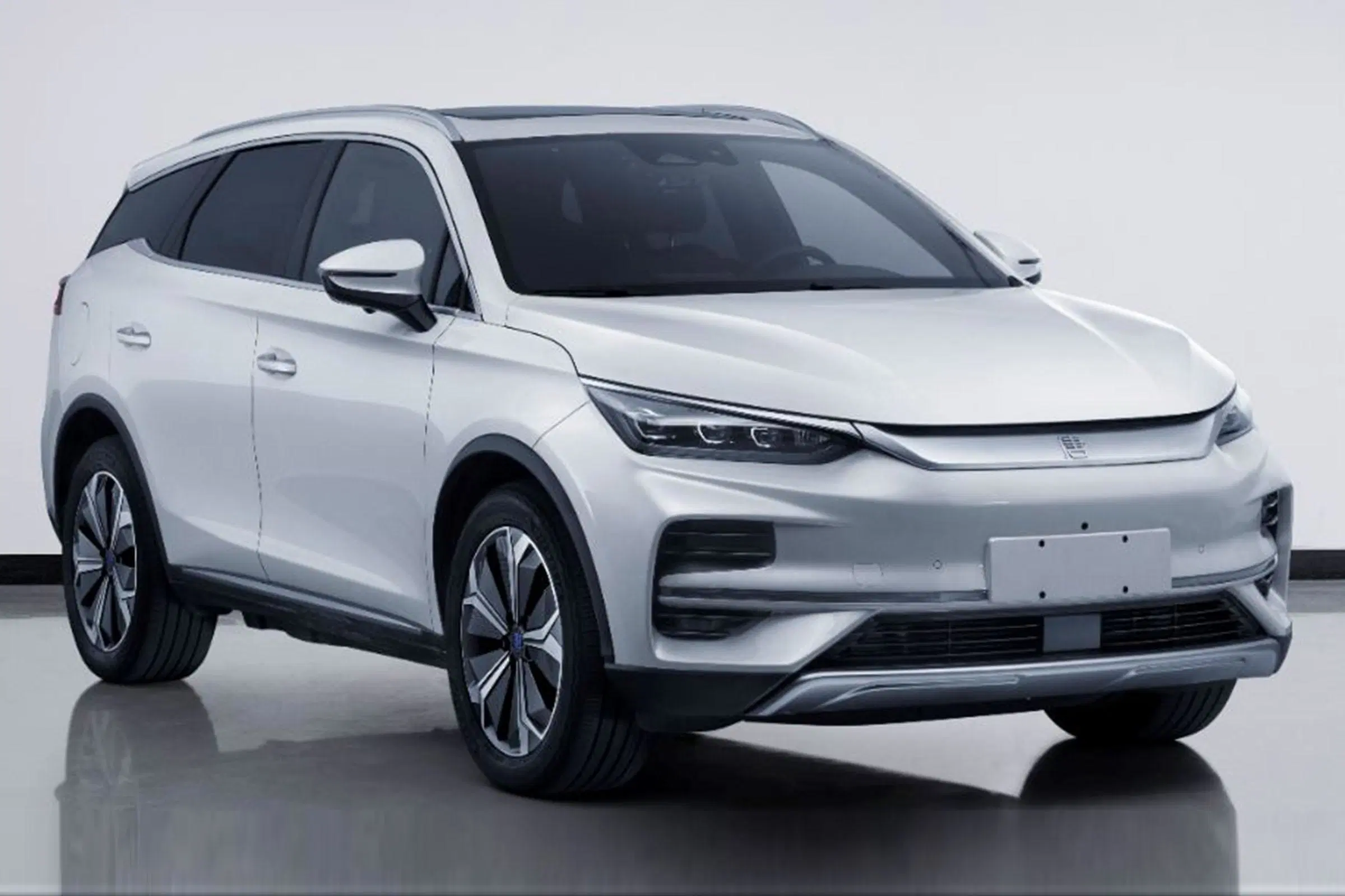 BYD Tang China Electric Car China Fabricación de vehículos eléctricos rentables Coches nuevos y usados 615km