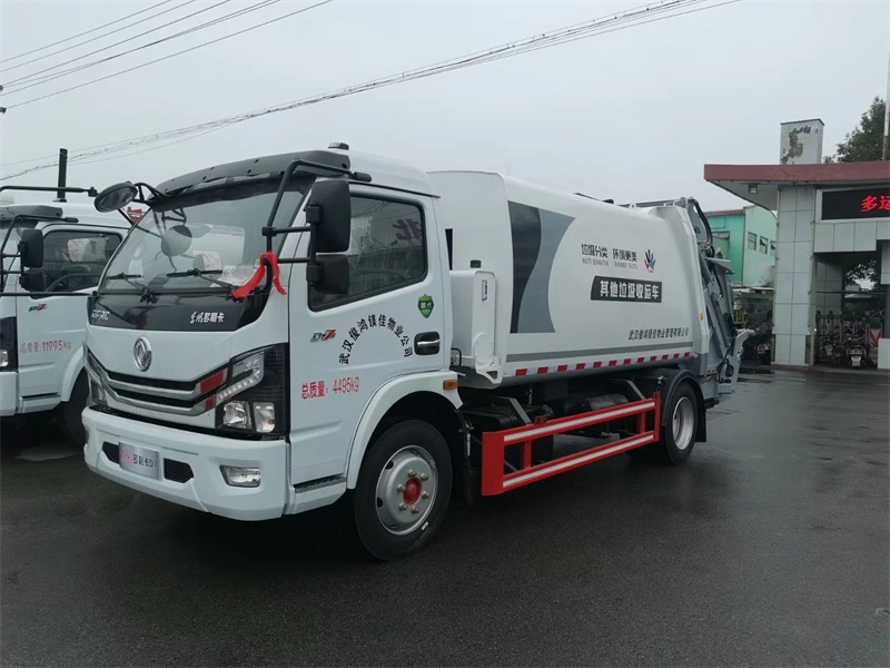 Solution de gestion efficace des déchets : Camion à ordures comprimées de 5 à 8 mètres cubes.