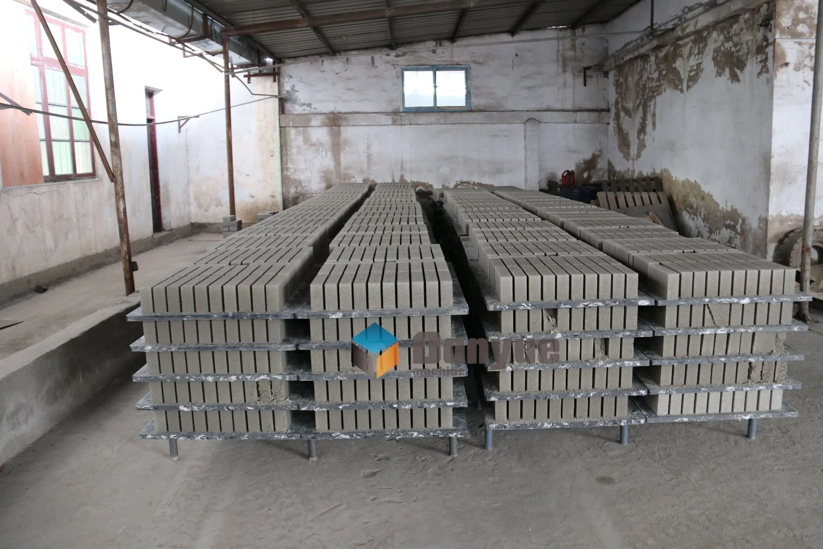 Top Quality Brick Making Machinery Cement Brick in Nepal