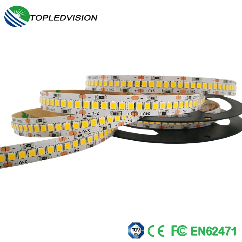 Tira de LED de luz flexible SMD2835 240LEDs/M con TUV CE RoHS IEC/EN62471