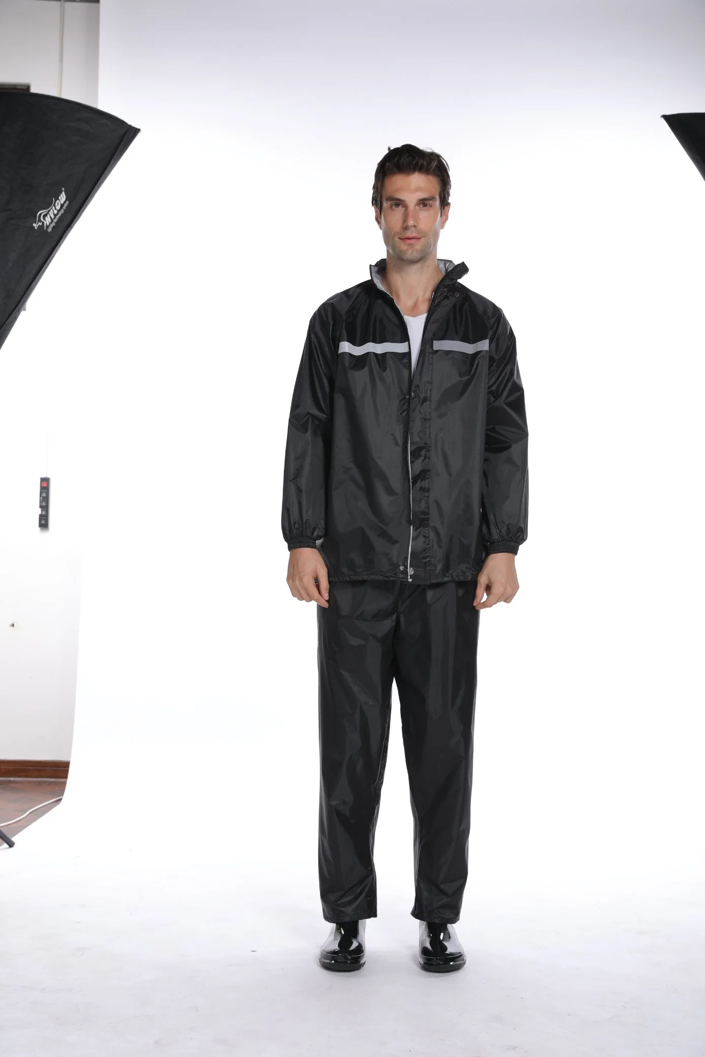 Wholesale/Supplier Waterproof Raincoat Workwear with Reflective Strip Safety Vest Work Suit