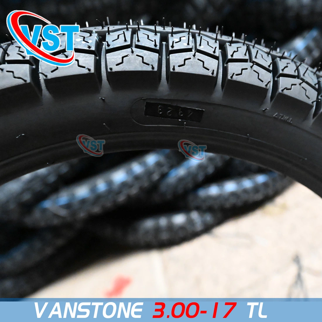 Centre Line 3.00-17 pneu de moto moto 300-17 pneu Type de tube