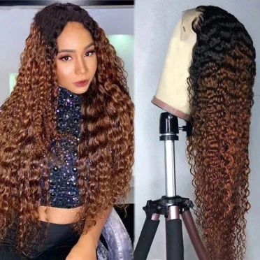 Großhandel/Lieferant Top-Qualität T-Teil Wasser Welle Wigs Ombre Curly Transparente Spitze Front 100% Human Remy Haar Pre-Zupfined HD Spitze Perücken