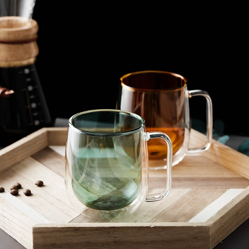 La verrerie de la promotion de gros tasse tasse en verre coloré personnalisé Mug magique pour l'été à la vente