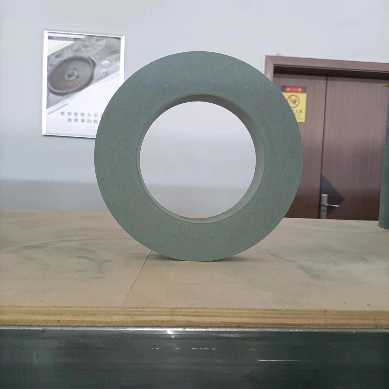 205mm Green Silicon Carbide Dressing Grinding Wheel