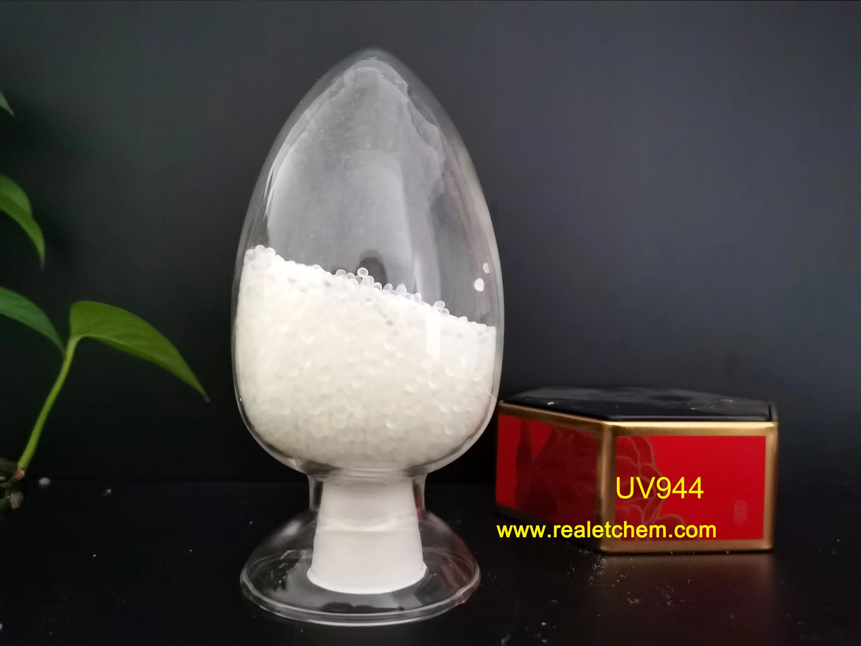 أعاق بيع المصنع مثبت الإضاءة الأميني UV944 CAS رقم 70624-18-9