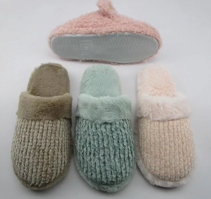 Chaussons en peluche pantoufles en peluche personnalisées chaussons en peluche à motif animal en peluche pour intérieur TPR Chaussons doux à semelle intérieure