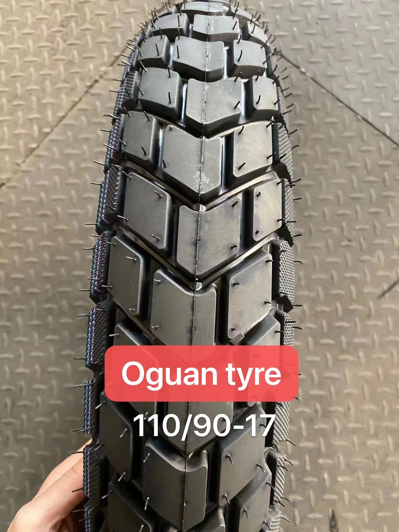 Road Pattern Motorcycle Tyres 17lnch 16lnch Tires Passenger Motor Tyre Belted Bias Tire Cross Country Pattern Customized 275-18