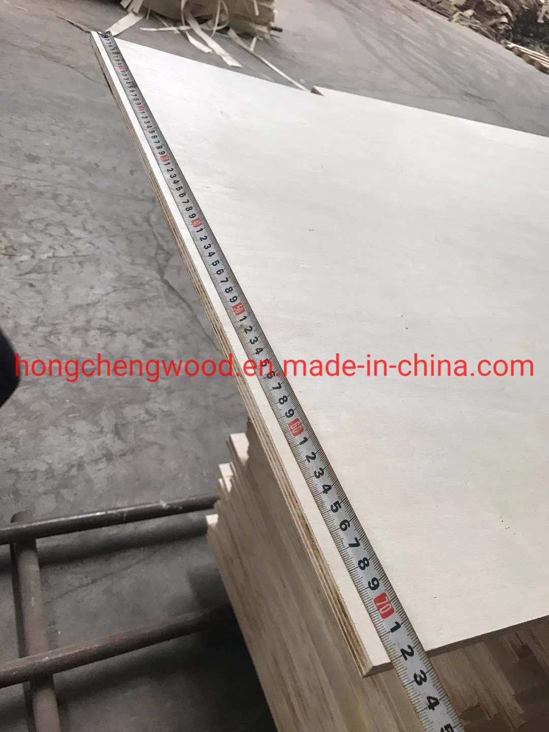 E0 Carb Grade Poplar Plywood or Pine Plywood Manufacturer for Furniture /Construction