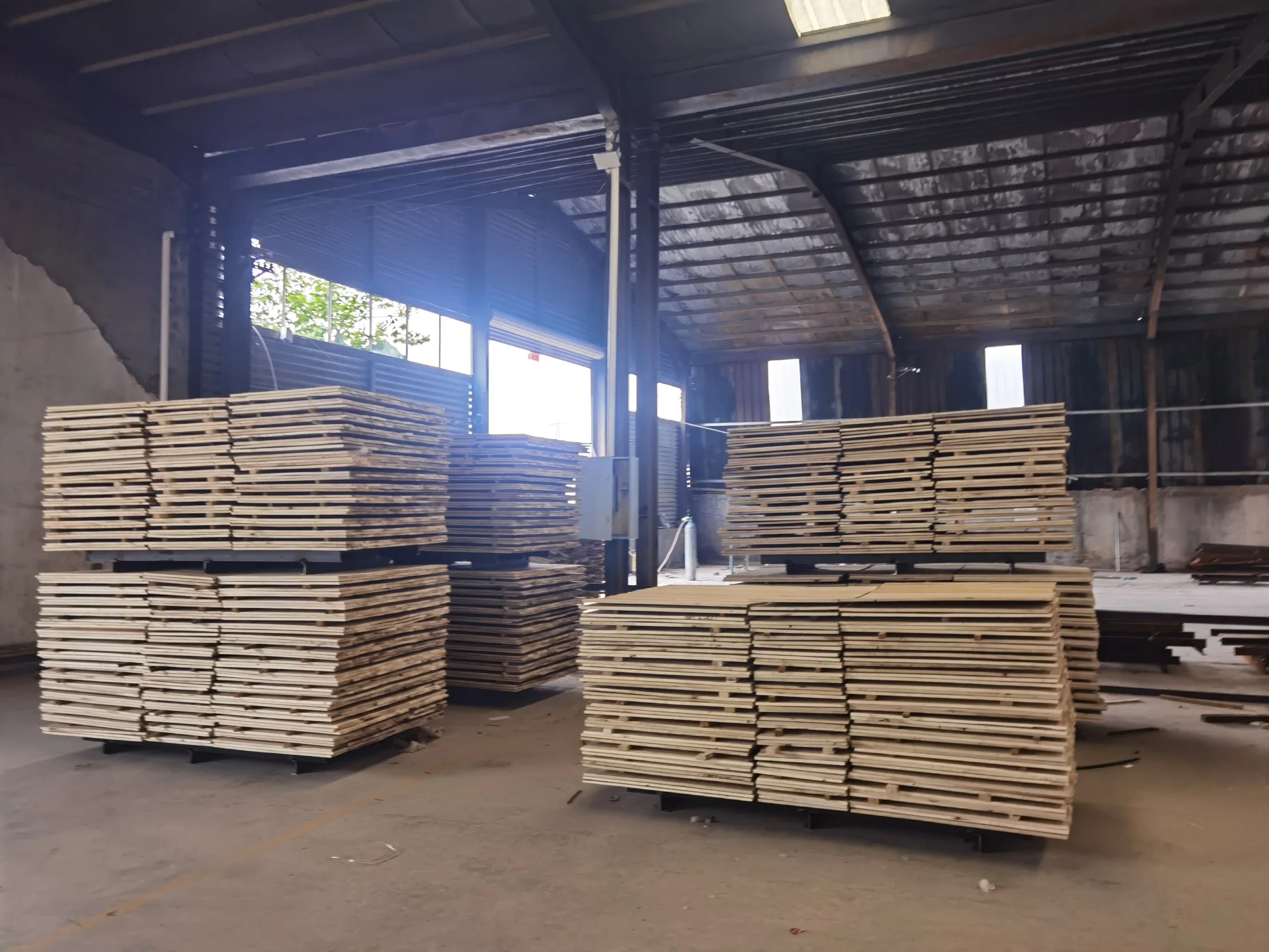 Volets de fenêtre cadres de volet en bois avec Paulownia solide à joint de doigt Bois