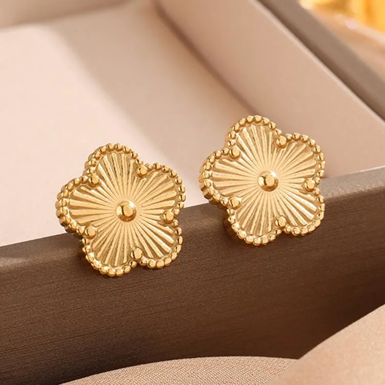 Wholesale/Supplier 4PCS/Set Four-Leaf Clover Luxury Accessory 18K Gold Plated Plating Stainless Steel Fashion Jewelry Sets for Women