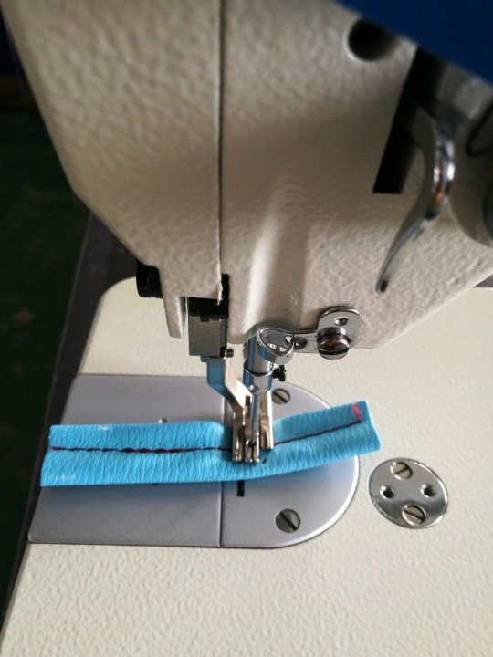 Zy0303 Zoyer Top with Bottom Feed Heavy Duty Sewing Machine Sample Customization