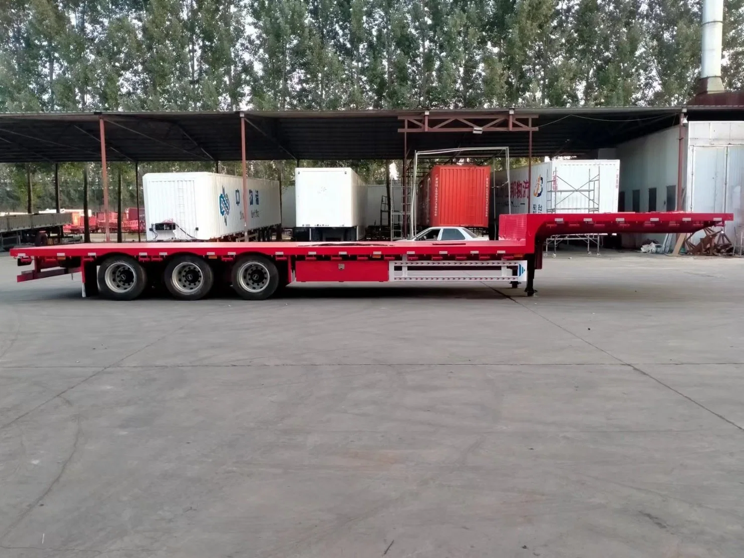 PLATAFORMA plana de 28ft 3 ejes contenedor de plataforma plana Semirailer/Semi Truck Remolque con tren de aterrizaje Jost