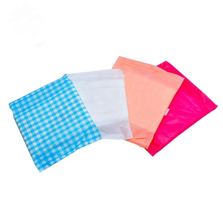 180mm muestra gratuita diario pañal desechable Panty Liner con Anion Placas sanitarias sin alas transpirables con chip de China