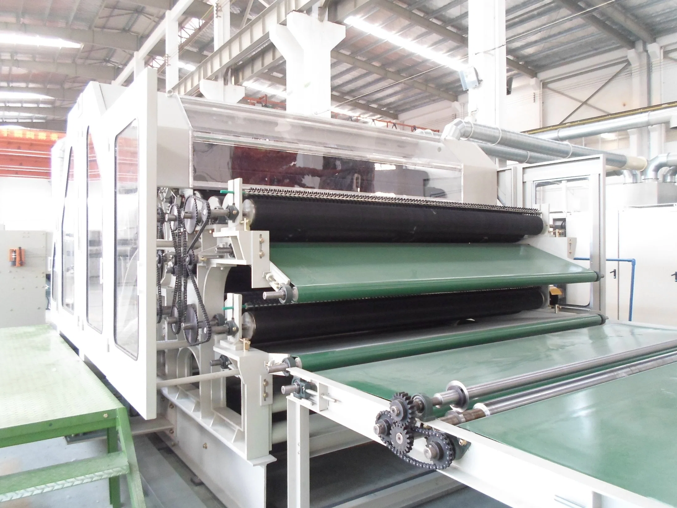 Easy Operation 40m/Min Base on 20GSM Linear Speed Adhesive Lining Production Line