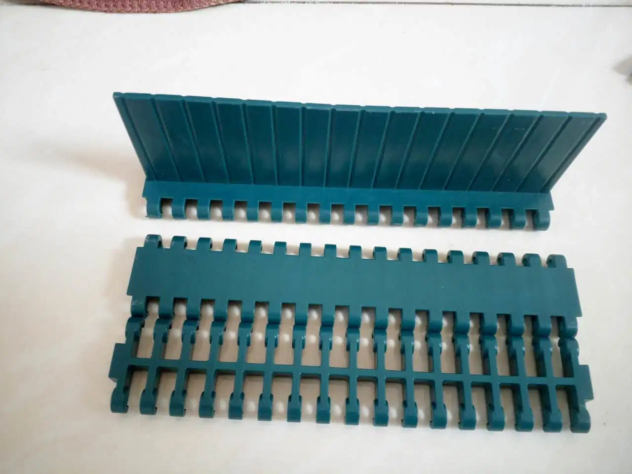 Free Asseamble Plastic Modular Conveyor Gear Chain Belt for Milk Bottle Packing Machine