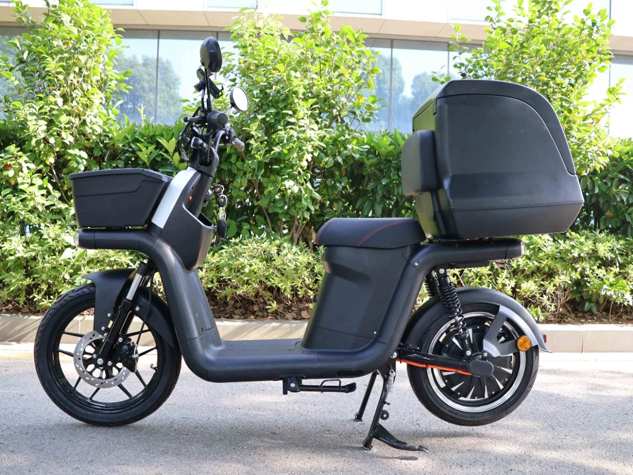 EEC Lithium Battery 3000W Delivery Motorcycle Electric Scooters