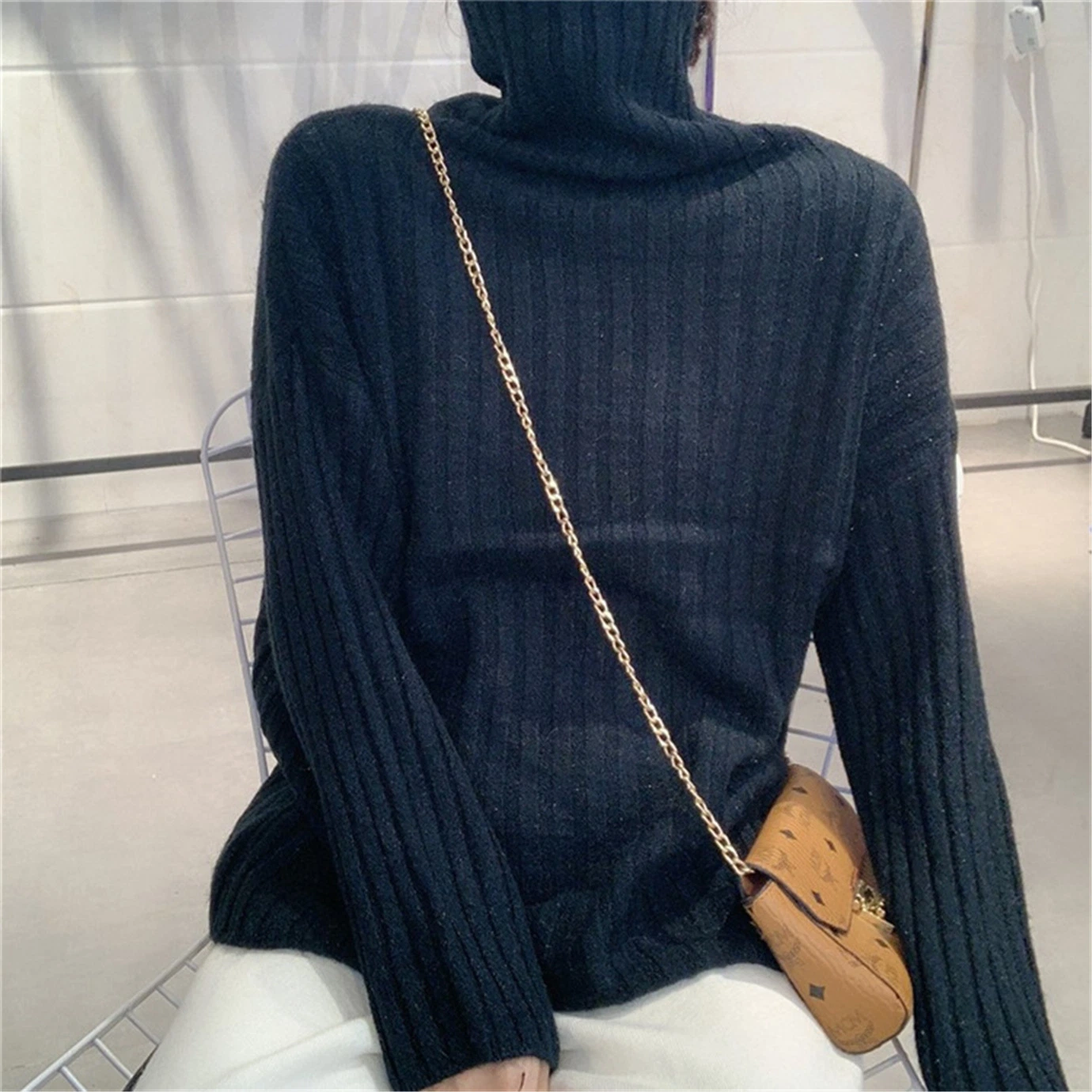 Пуловер Turtleneck женщин осенью и зимой посадка кофта полосатая ослабление Outerwear
