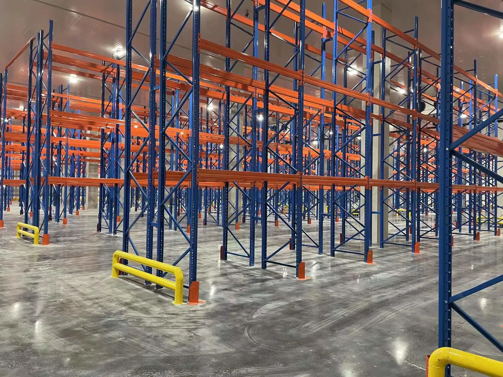 Warehouse Cold Storage Customized Heavy-Duty Crossbeam Industrial Rack Cargo Metal Rack