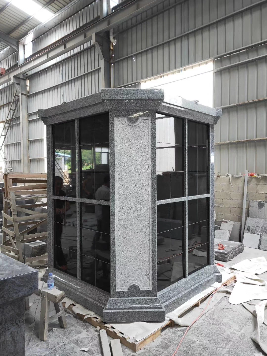 Haobo Stone China Granite Tombstone Columbarium Niches for Cemetery