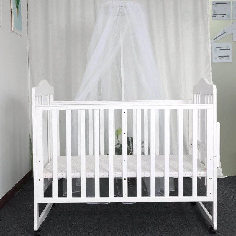 Multifunktions Baby Holzmöbel Kinderbett mit Rollen / Babywiege Wiege Bett