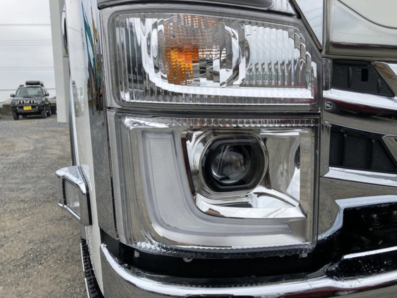 Новый стиль 24V LED фары фары с проектором для Isuzu 700p 2022 2023 Elf США Npr Npr150 Нлр130 Frr190 Frr210 Frr