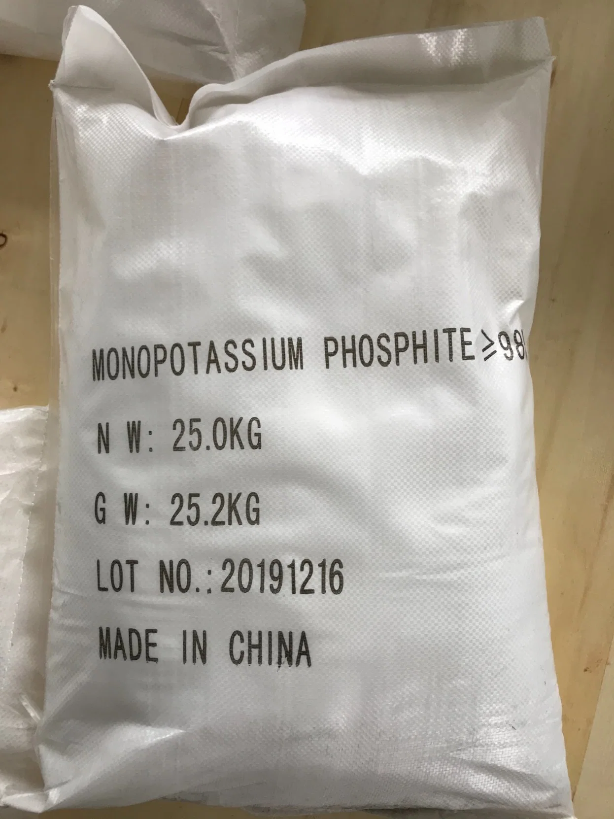 Phosphite de monopotassium 98% cas 13977-65-6