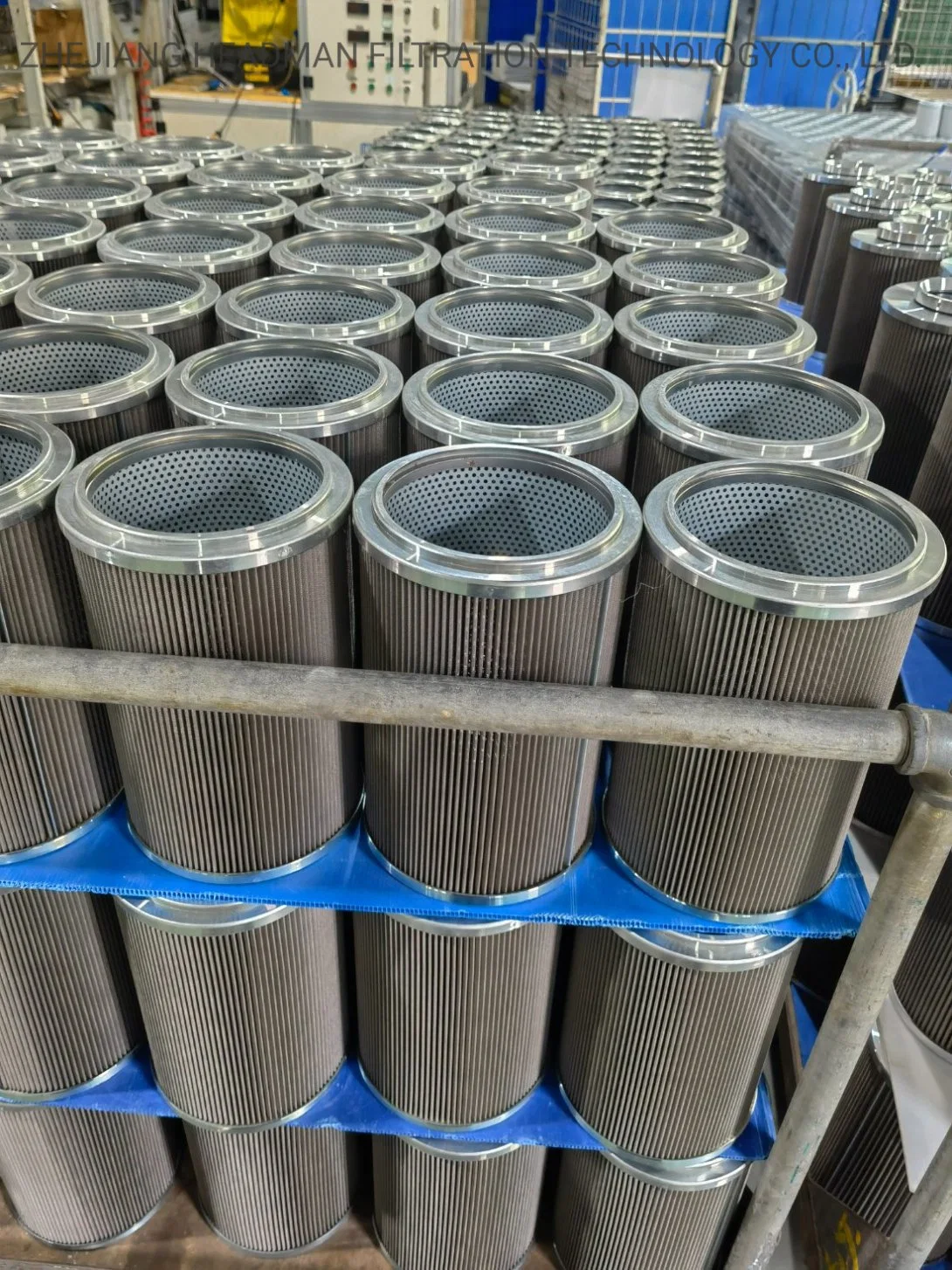 High Efficiency Spin-on Oil Filter for Equipment P558615 Lf3349 6735-51-5140 6735-51-5141