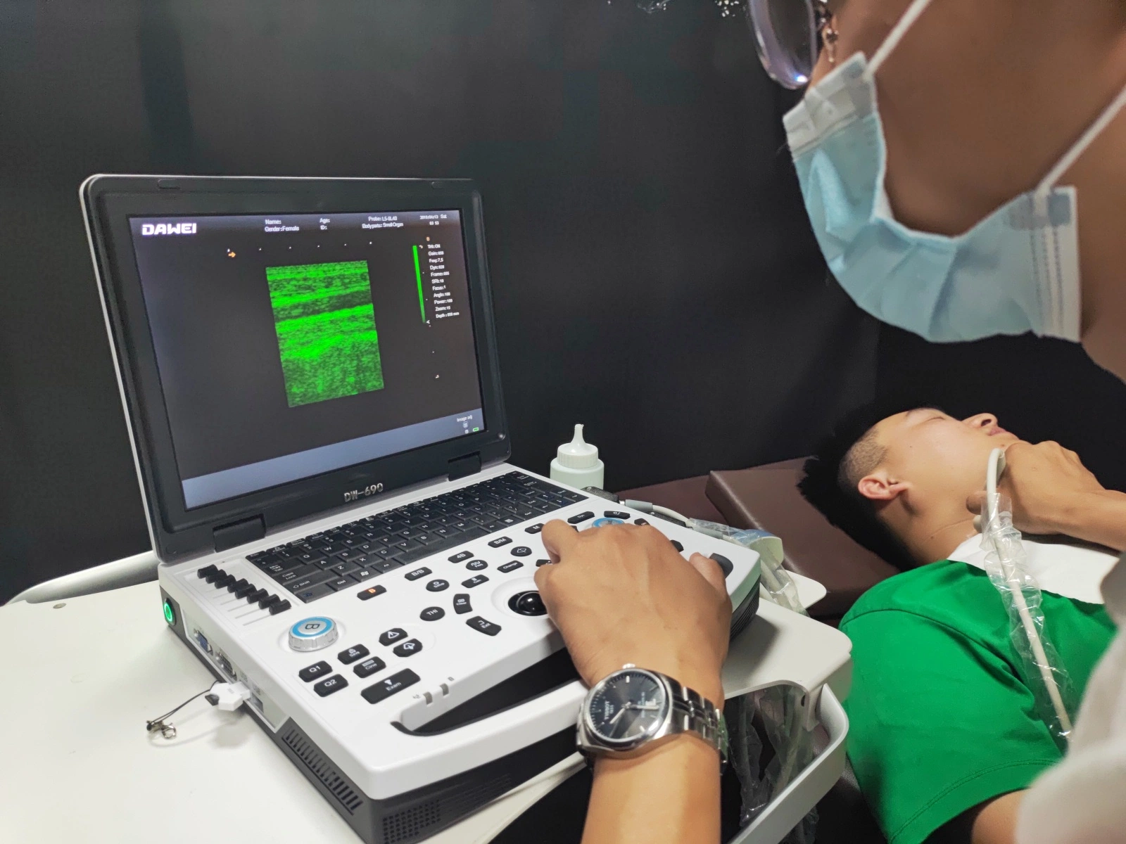 Cutting-Edge Smart Laptop Echo Medical Device for Hospital